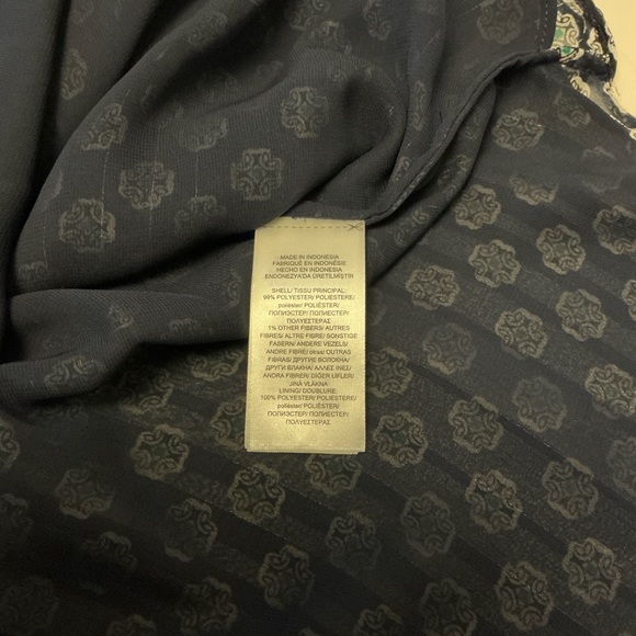 Lauren Ralph Lauren Navy and Teal Patterned Blouse Size Medium - Picture 5 of 6